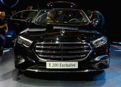 Mercedes-Benz E-Class thế hệ mới chính thức ra mắt tại Việt Nam: giá từ 2,449 tỷ đồng
