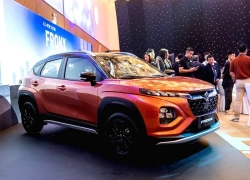 Suzuki Fronx ra mắt tại Việt Nam, giá từ 520 triệu đồng thách thức phân khúc CUV cỡ A