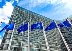 Thuế quan Mỹ đẩy EU vào thế phòng thủ thương mại