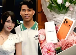 Văn Thanh tặng iPhone 17 Pro Max cho bạn gái hot girl