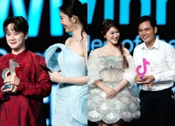 Vũ trụ 'Hồng Thơ - Hùng - Dung' hé lộ cái kết ở TikTok Awards 2025