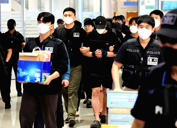 Campuchia đột kích trung tâm lừa đảo, bắt 57 người Hàn Quốc