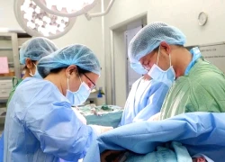 Giành lại sự sống cho sản phụ ngừng tim sau sinh
