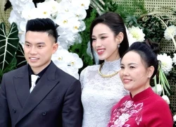 Hoa hậu Đỗ Hà được mẹ chồng xách váy đón vào nhà