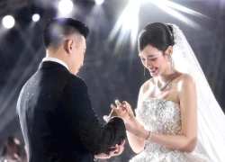 Khoảnh khắc hạnh phúc của thiếu gia Sơn Hải, Hoa hậu Đỗ Thị Hà trong tiệc cưới