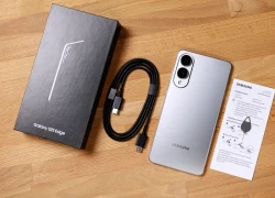 Smartphone siêu mỏng của Samsung mất giá kỷ lục