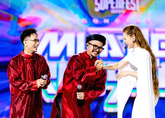 SUPERFEST 2025 "thắp sáng" Thủ đô: Anh Tài - Chị Đẹp hội tụ, hàng chục nghìn người cháy hết mình trong đại tiệc âm nhạc lớn nhất tháng 10