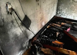 Điện thoại phát nổ gây cháy nhà dân