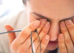 Khô mắt do rối loạn hệ miễn dịch