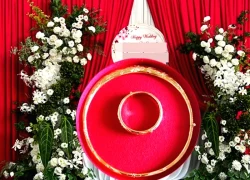 Mẹ chồng trao kiềng vàng 5 chỉ, cô dâu tắt nụ cười rồi bật khóc trước sự thật