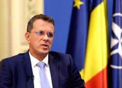 Bộ trưởng Quốc phòng Romania từ chức vì không trung thực về bằng cấp