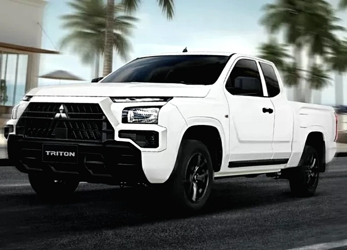 Cận cảnh Mitsubishi Triton Mega Cab STREET vừa trình làng tại Đông Nam Á