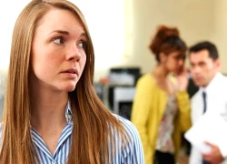 Cự Giải nên để ý đến lời nói, nhiều bất ngờ tích cực đến với Song Ngư ngày 28/11