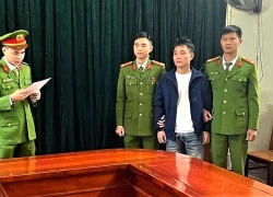 Đánh vỡ đầu tổ trưởng an ninh cơ sở vì bị nhắc đội mũ bảo hiểm