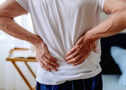 Đau lưng kéo dài, người đàn ông 60 tuổi phát hiện ung thư thận hiếm gặp