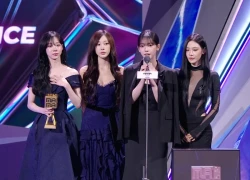 Hết cấm cười, nghệ sĩ giờ bị cấm ngồi ở MAMA 2025