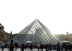 Pháp: Bảo tàng Louvre tăng giá vé với các du khách ngoài EU