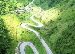 Hùng vĩ dốc Thẩm Mã trên miền đá