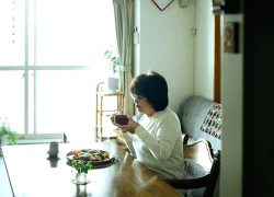 Nghỉ hưu đi trông cháu, mẹ chồng lương hưu 20 triệu vẫn 'ngậm đắng nuốt cay' vì con dâu