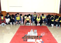 Triệt phá sới bạc ở Ninh Bình, bắt giữ 21 đối tượng