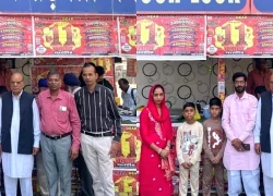 Vay tiền bạn mua vé số, người đàn ông bán rau trúng 32 tỷ đồng