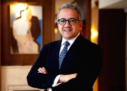 Ông Khaled El-Enany chính thức được bầu làm tân Tổng Giám đốc UNESCO