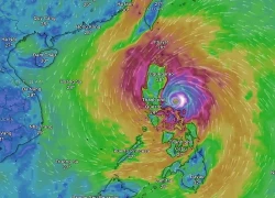 Siêu bão Phượng Hoàng sắp vào Biển Đông