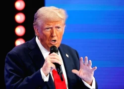 Tổng thống Trump xem xét biện pháp thay thế trong trường hợp gặp bất lợi pháp lý