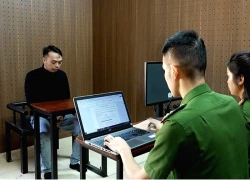 Triệt phá nhóm cho vay nặng lãi qua app, lãi suất hơn 2.000%/năm