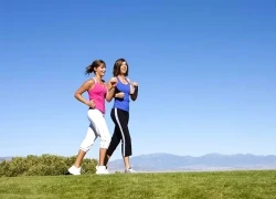 Vì sao nên đi bộ để tăng cường sức khỏe?