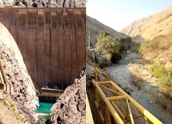 Cuộc khủng hoảng nước khiến Iran có thể phải dời đô