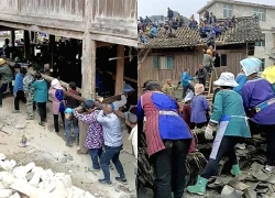 Tin được không: 200 người làm "thần đèn" di chuyển thành công ngôi nhà nặng 6 tấn đi 30m, chủ nhà khẳng định "Không ai lấy tiền công"