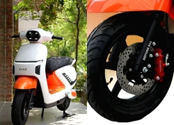 Xe máy điện giá 19,9 triệu đồng ở Việt Nam đẹp cổ điển, pin bền, có cả Smartkey và ABS, rẻ hơn cả Vision, xe số Wave Alpha