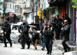 Đấu súng giữa 2 băng đảng tội phạm ở Rio de Janeiro, ít nhất 6 người tử vong