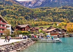 Dừng chân khám phá làng Iseltwald giữa ngày thu