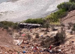 Peru: Xe buýt lao xuống khe núi làm hơn 60 người thương vong