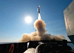 NATO lo ngại kho vũ khí mới của Nga