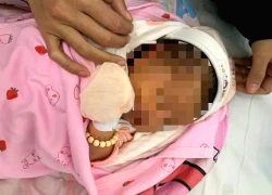 Nhờ bế hộ bé gái sơ sinh rồi biến mất, người phụ nữ lạ mặt để lại lời nhắn day dứt