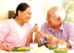 Những lưu ý trong dinh dưỡng và chăm sóc phục hồi sau đột quỵ