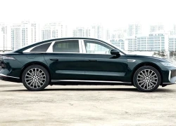 Xe sedan hạng D công suất 639 mã lực, nội thất sang chảnh, giá 675 triệu đồng