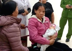 Bé gái sơ sinh hơn 1 tháng tuổi, nặng 5kg bị bỏ rơi gần bụi chuối