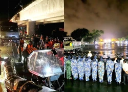 Đặc công nước, hải quân xuyên đêm ứng cứu ở 'điểm nóng' ngập lụt Khánh Hòa