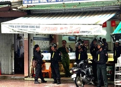 Cảnh sát xuất hiện tại tiệm vàng nổi tiếng ở Đắk Lắk