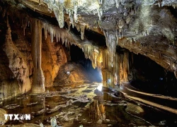 Khám phá "kỳ quan trong lòng núi" giữa đại ngàn vùng Mường cổ