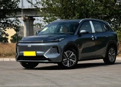 SUV hạng C tiêu thụ 3,15 lít xăng/100 km, giá chỉ 355 triệu đồng