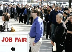 Thiếu số liệu việc làm, kinh tế Mỹ đối mặt rủi ro