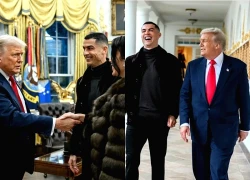 Tổng thống Mỹ gặp Ronaldo là 'anh hùng trọng anh hùng'