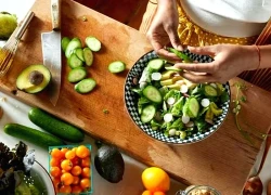 Vì sao nên ăn rau đầu tiên trong bữa ăn?