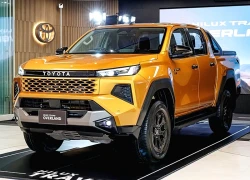Xe bán tải Toyota Hilux thế hệ mới lộ diện