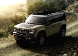 Xe gầm cao địa hình siêu hầm hố, công suất 650 mã lực, giá hơn 1,7 tỷ đồng